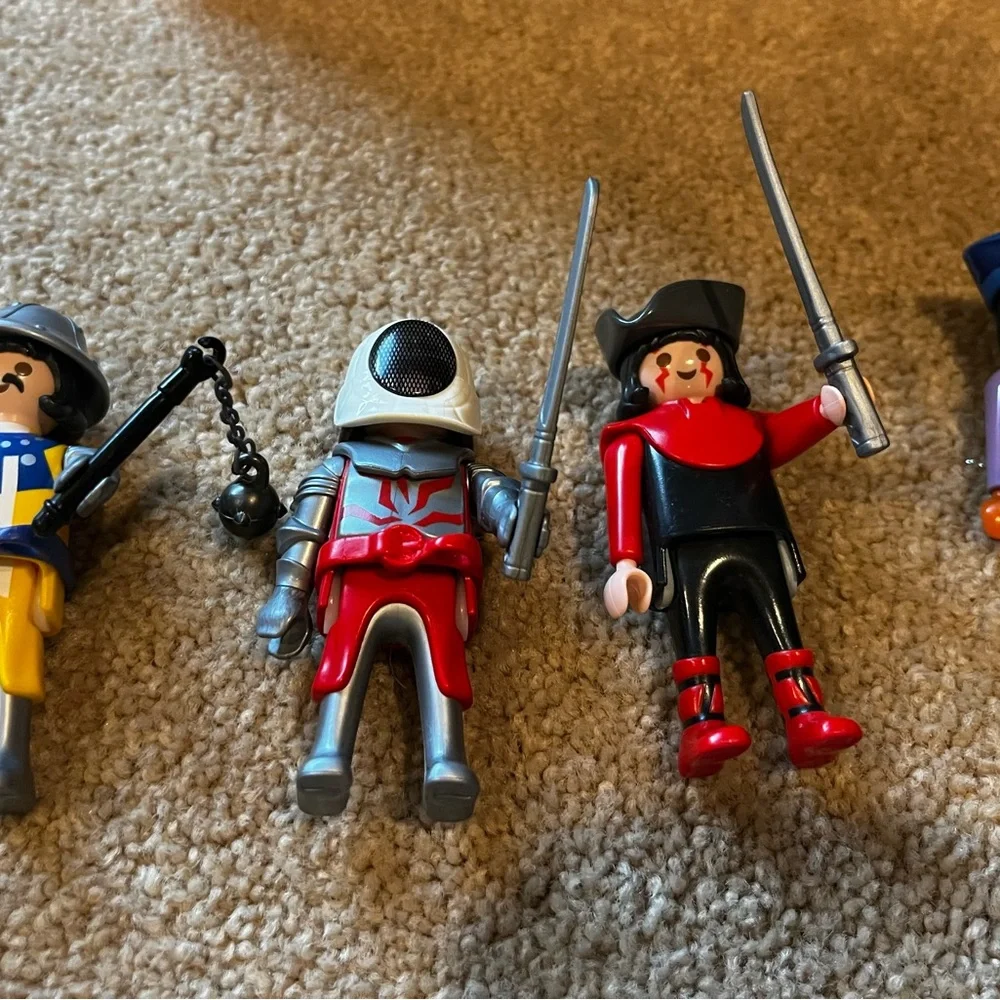 Playmobil Pirates Commander with Armory